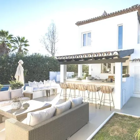 Charming Spanish Villa5 With Large Pool Holiday home *